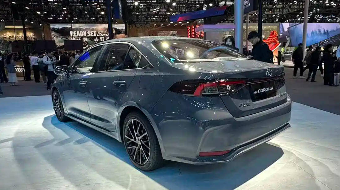 2025廣州車展:豐田新款卡羅拉亮相 配備輔助駕駛/將于12月上市